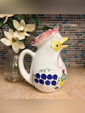 Mesa international Chicken Rooster pitcher vase